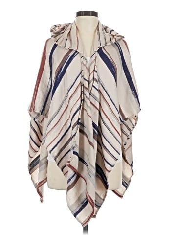 Ecote Poncho (view 1)