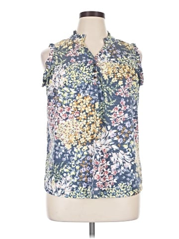 Maurices Sleeveless T-Shirt (view 1)