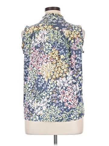 Maurices Sleeveless T-Shirt (view 2)