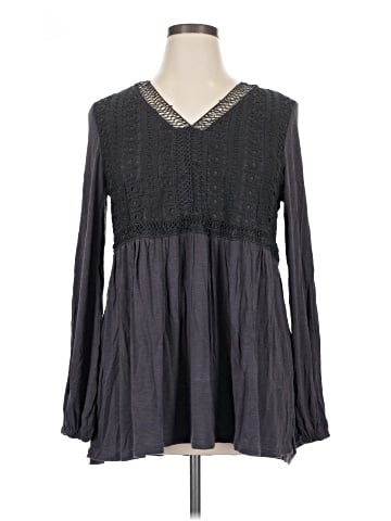 Suzanne Betro Long Sleeve T-Shirt (view 1)