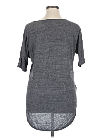 Old Navy 3/4 Sleeve T-Shirt (view 2)