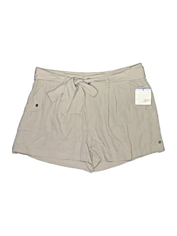 Apostrophe Khaki Shorts (view 1)
