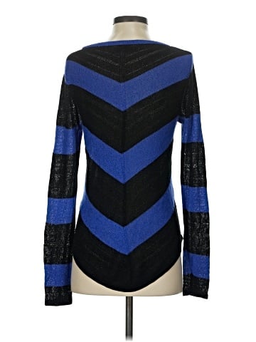 Jennifer Lopez Pullover Sweater (view 2)