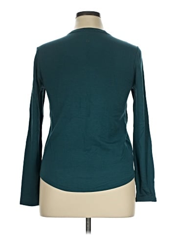 Lululemon Athletica Long Sleeve T-Shirt (view 2)