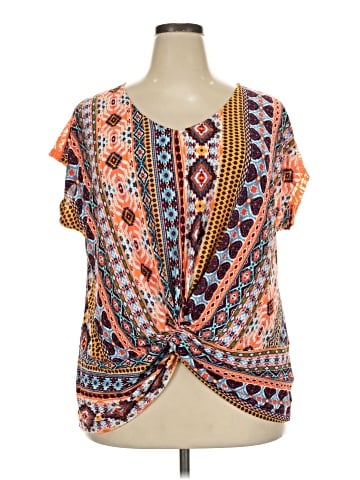 Bobbie Brooks Short Sleeve T-Shirt (view 1)
