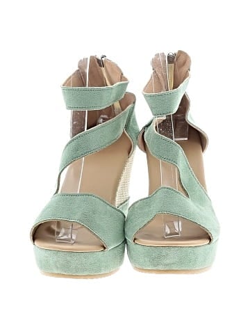 Unbranded Wedges (view 2)