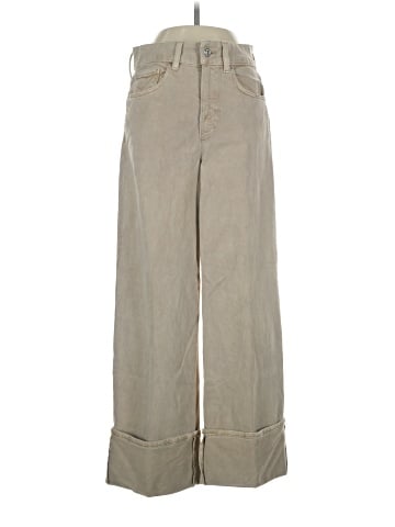 Paige Khakis (view 1)