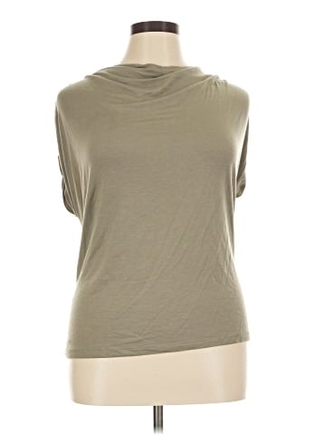 Bordeaux Short Sleeve Turtleneck (view 1)
