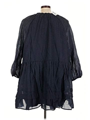 Old Navy Casual Dress (view 2)