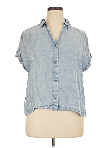 Jane and Delancey Short Sleeve Button-Down Shirt (view 1)