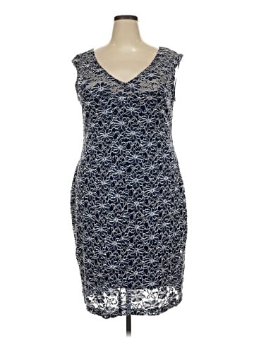 Roz & Ali Cocktail Dress (view 1)