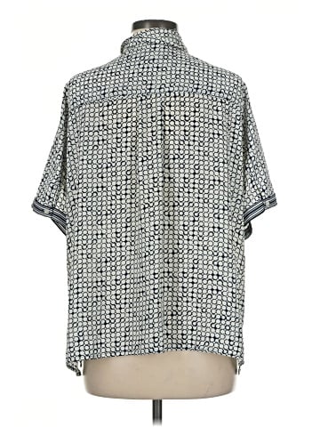 Max Studio Short Sleeve Button-Down Shirt (view 2)