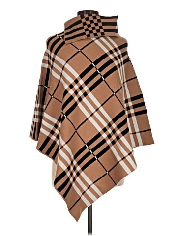 Coco + Carmen Poncho (view 1)
