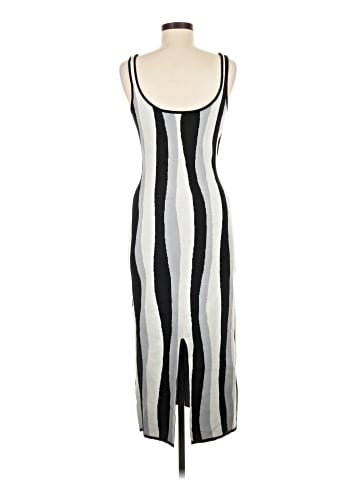 Le Lis Casual Dress (view 2)