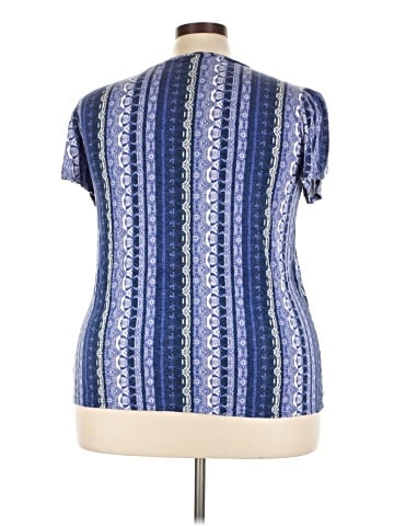Lularoe Short Sleeve T-Shirt (view 2)