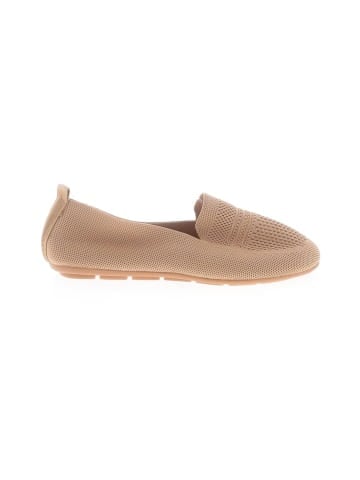 Unbranded Flats (view 1)