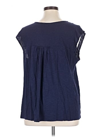 Caslon Sleeveless T-Shirt (view 2)