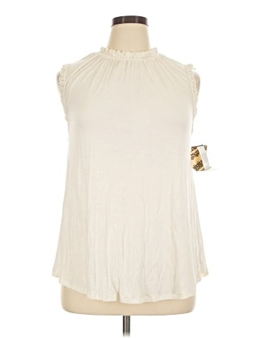 Eyeshadow Sleeveless Blouse (view 1)