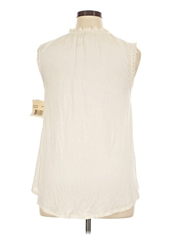 Eyeshadow Sleeveless Blouse (view 2)