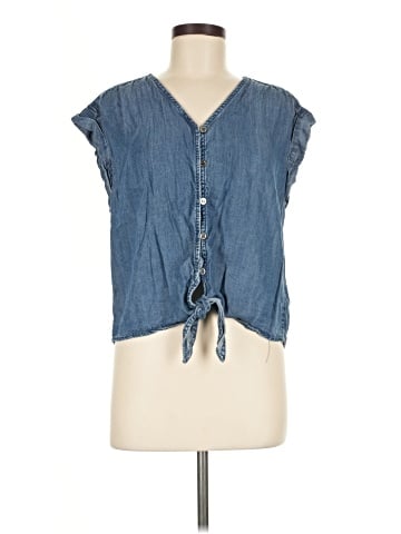 Velvet Heart Sleeveless Button-Down Shirt (view 1)