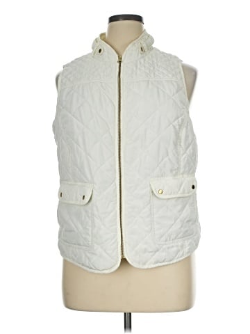 Crown & Ivy Vest (view 1)