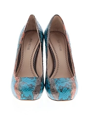 Pour La Victoire Heels (view 2)