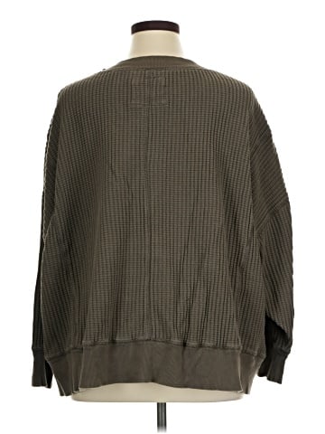 American Eagle Outfitters Pullover Sweater (view 2)