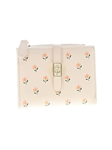 Unbranded Wallet (view 1)