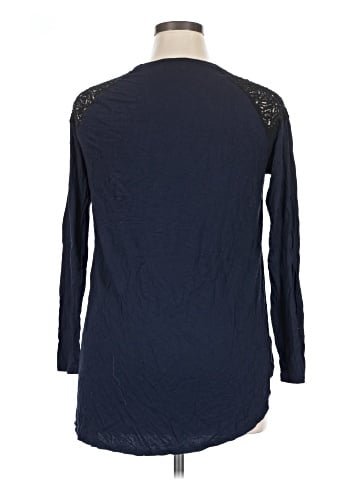 Old Navy 3/4 Sleeve T-Shirt (view 2)