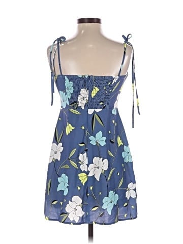 Hurley Casual Dress (view 2)