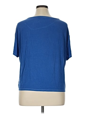 American Eagle Outfitters Short Sleeve T-Shirt (view 2)