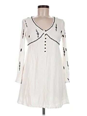 Xhilaration Casual Dress (view 1)