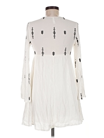 Xhilaration Casual Dress (view 2)