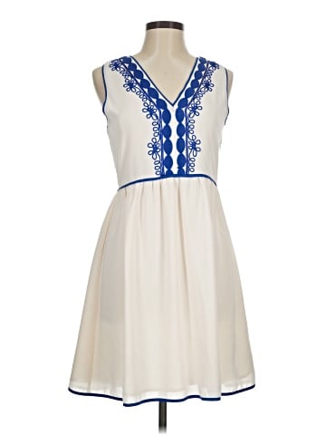 Esley Casual Dress (view 1)