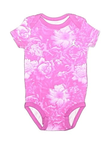 Air Jordan Short Sleeve Onesie (view 1)