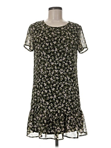 Le Lis Casual Dress (view 1)