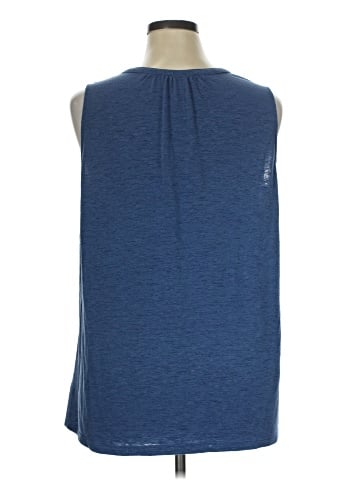 Old Navy Sleeveless T-Shirt (view 2)