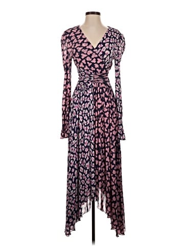 Diane von Furstenberg Casual Dress (view 1)