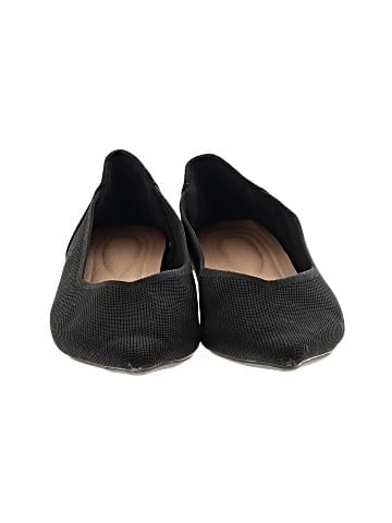 Unbranded Flats (view 2)