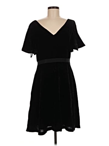 Ann Taylor Cocktail Dress (view 1)