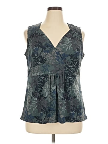 a.n.a. A New Approach Sleeveless Blouse (view 1)