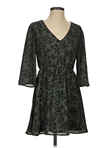 Forever 21 Casual Dress (view 1)