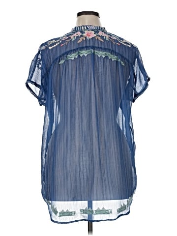 Adore Short Sleeve Blouse (view 2)