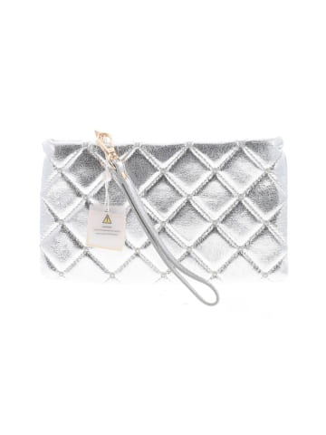 Shiraleah Wristlet (view 1)