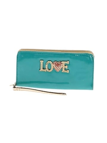 Unbranded Wristlet (view 1)