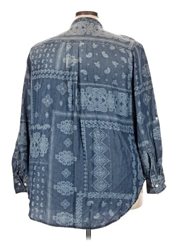 Lane Bryant Long Sleeve Button-Down Shirt (view 2)