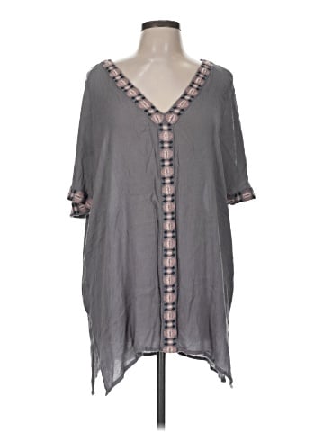 O'Neill 3/4 Sleeve Blouse (view 1)