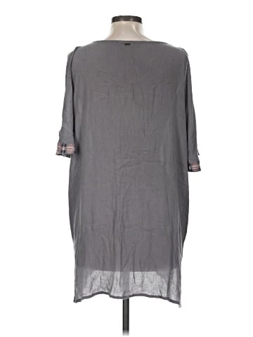 O'Neill 3/4 Sleeve Blouse (view 2)