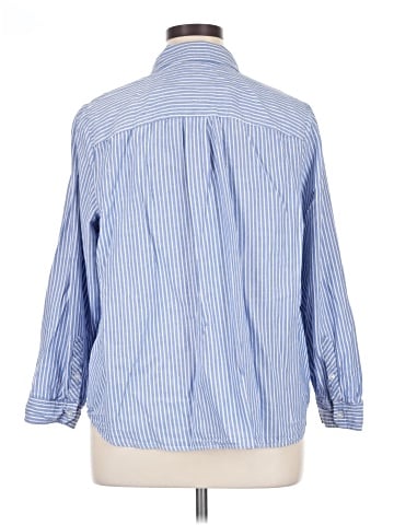 Croft & Barrow Long Sleeve Button-Down Shirt (view 2)