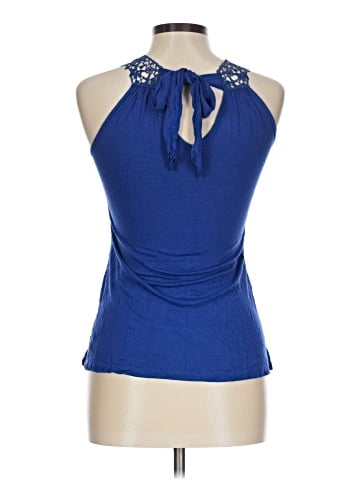 Pretty Good Sleeveless Blouse (view 2)